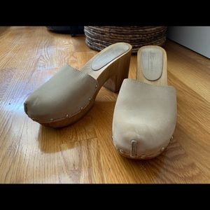 Clog mules